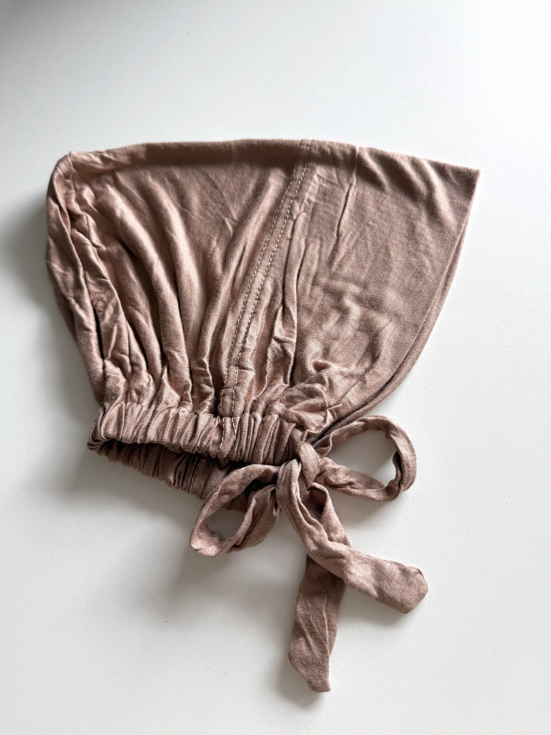 Bonnet Nude
