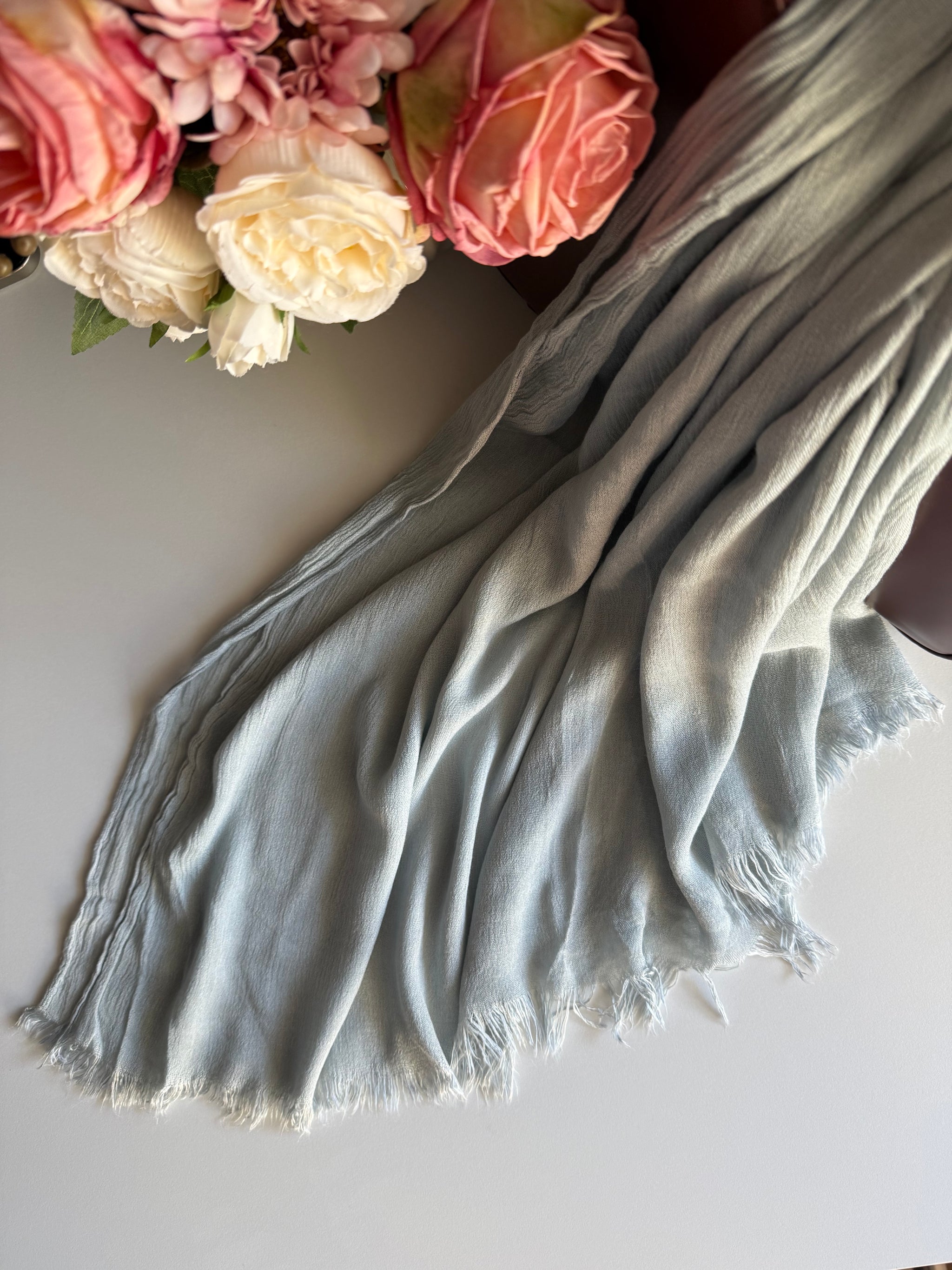 Bleu Glacier Soft Modal