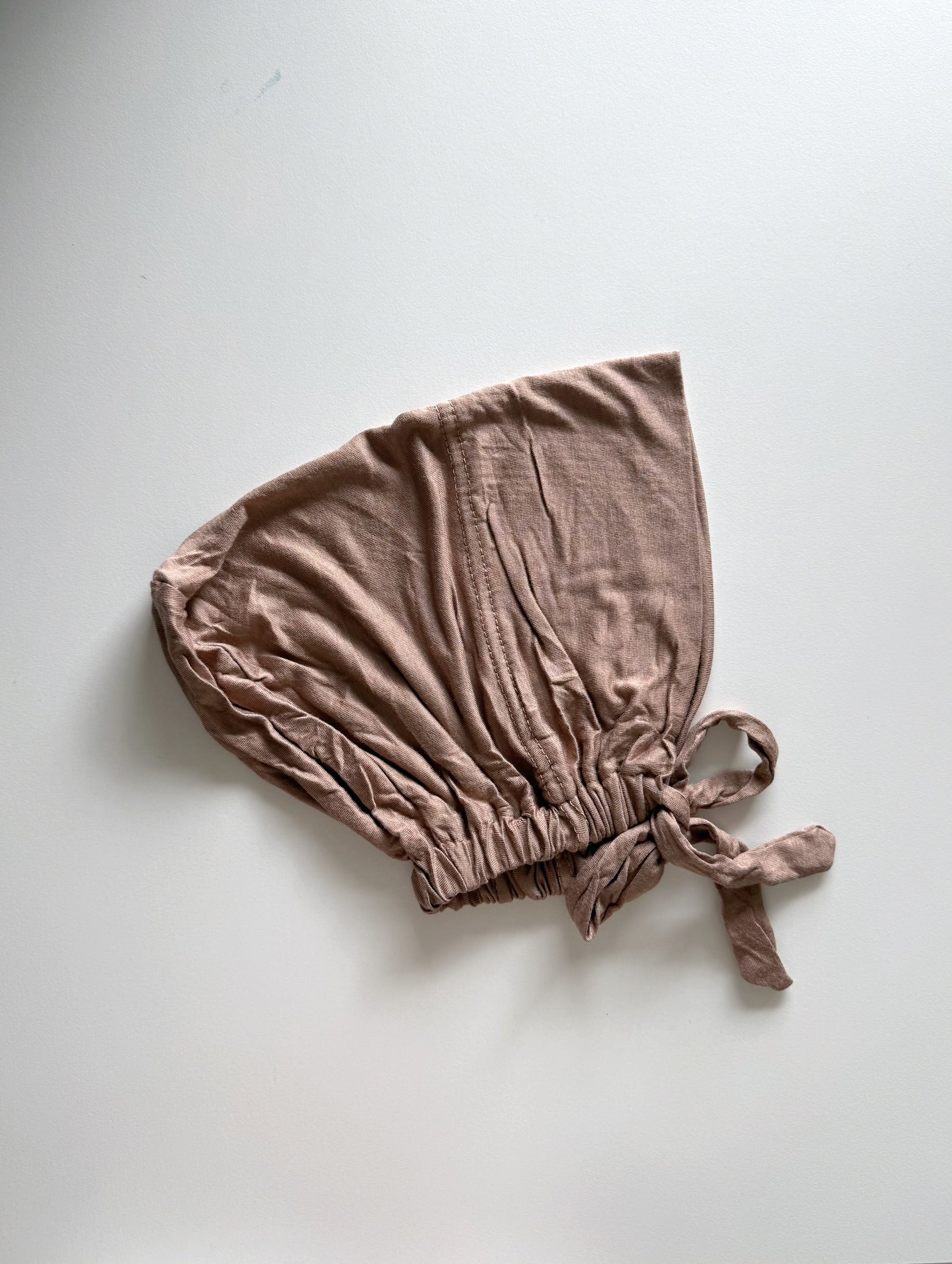 Bonnet Nude